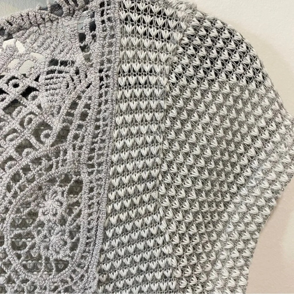 Rolla Coaster Y2K Light Grey Lace Knit Crop Top Size S - Picture 8 of 15
